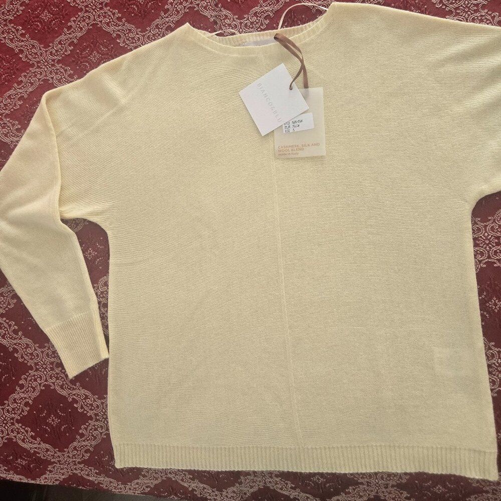 NWT Bianco & Blu sweater